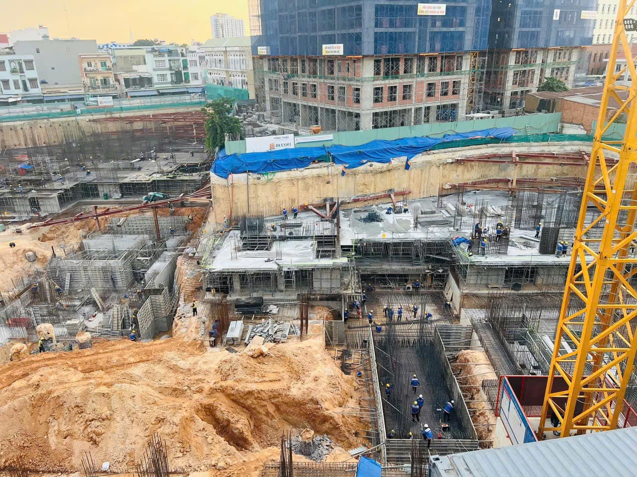 tiến độ xây dựng Picity Sky Park 02